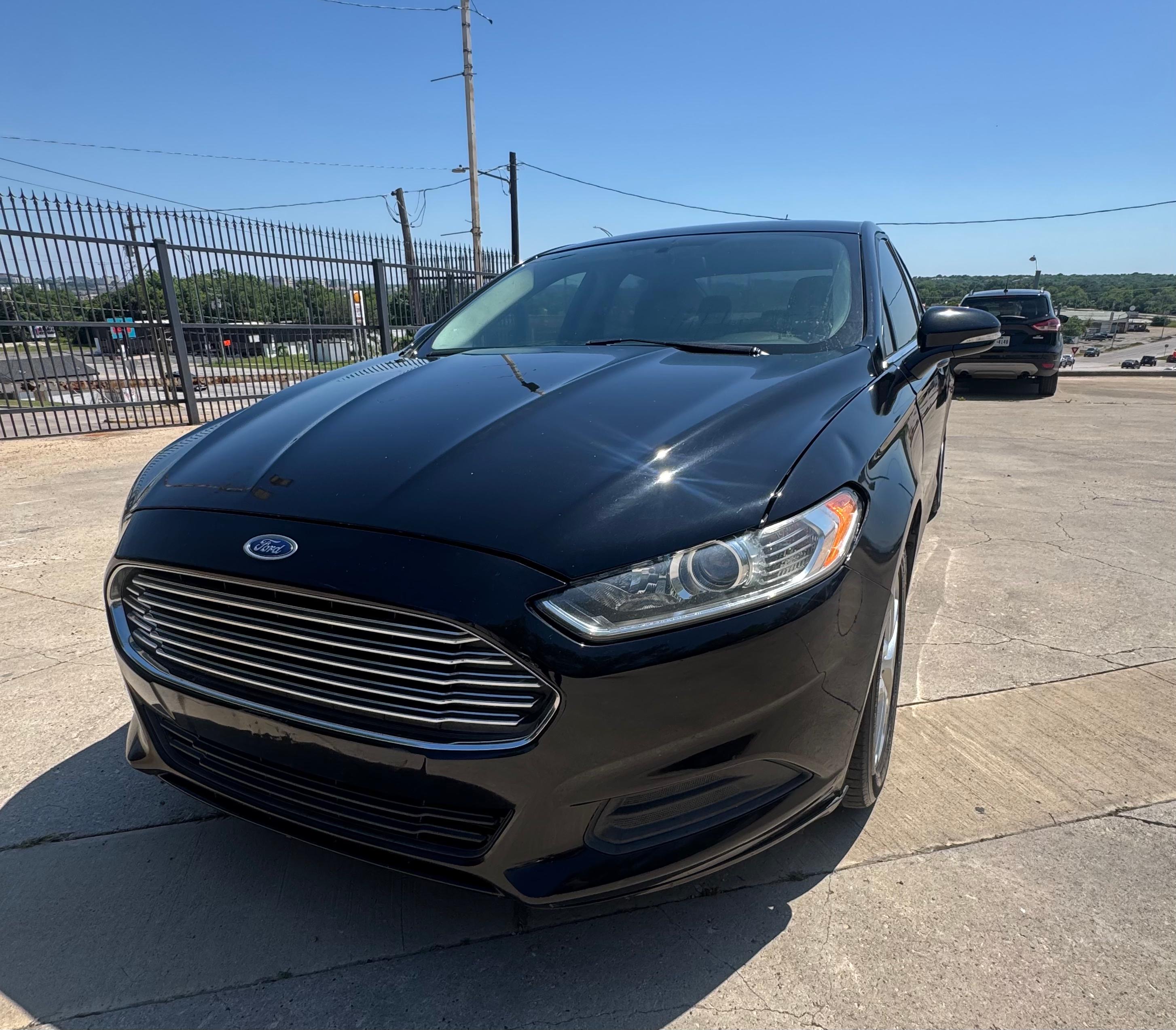Ford Fusion SE