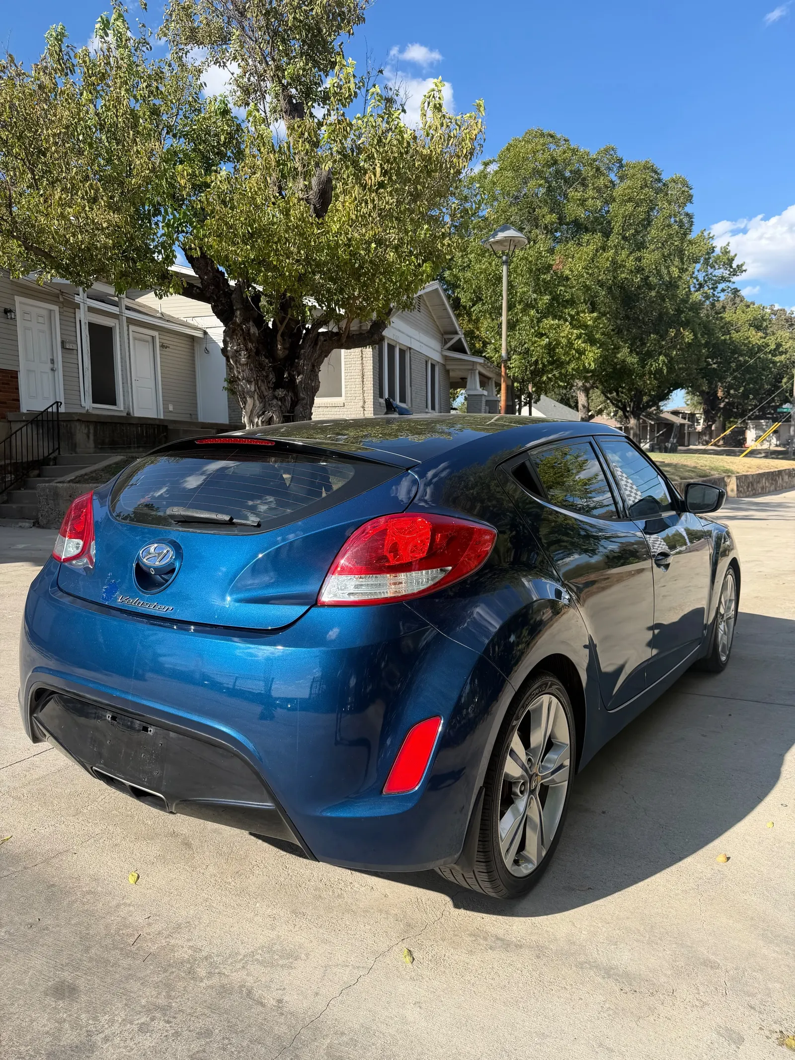 Hyundai VELOSTER VALUE EDITION