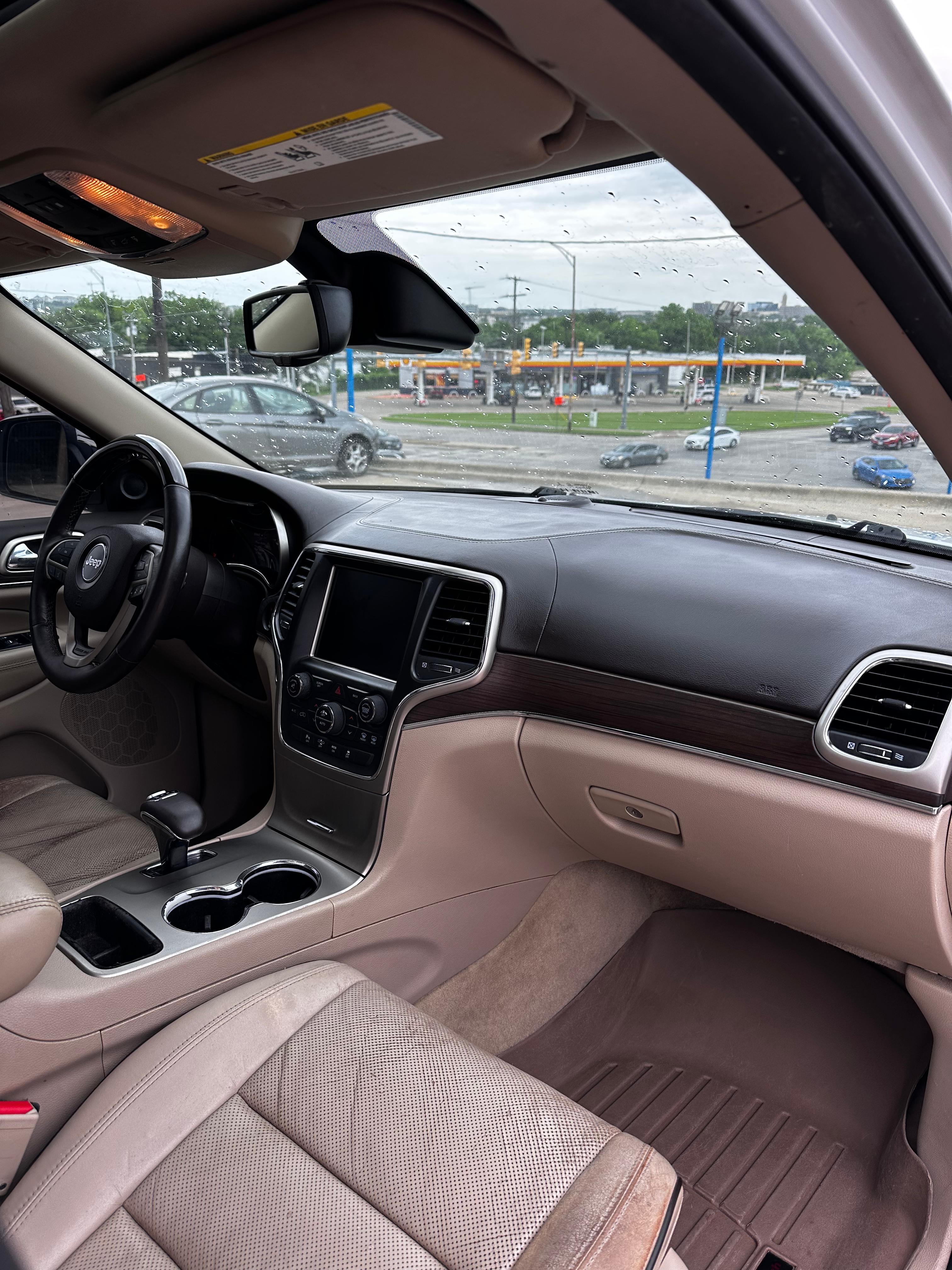 Jeep Grand Cherokee Overland