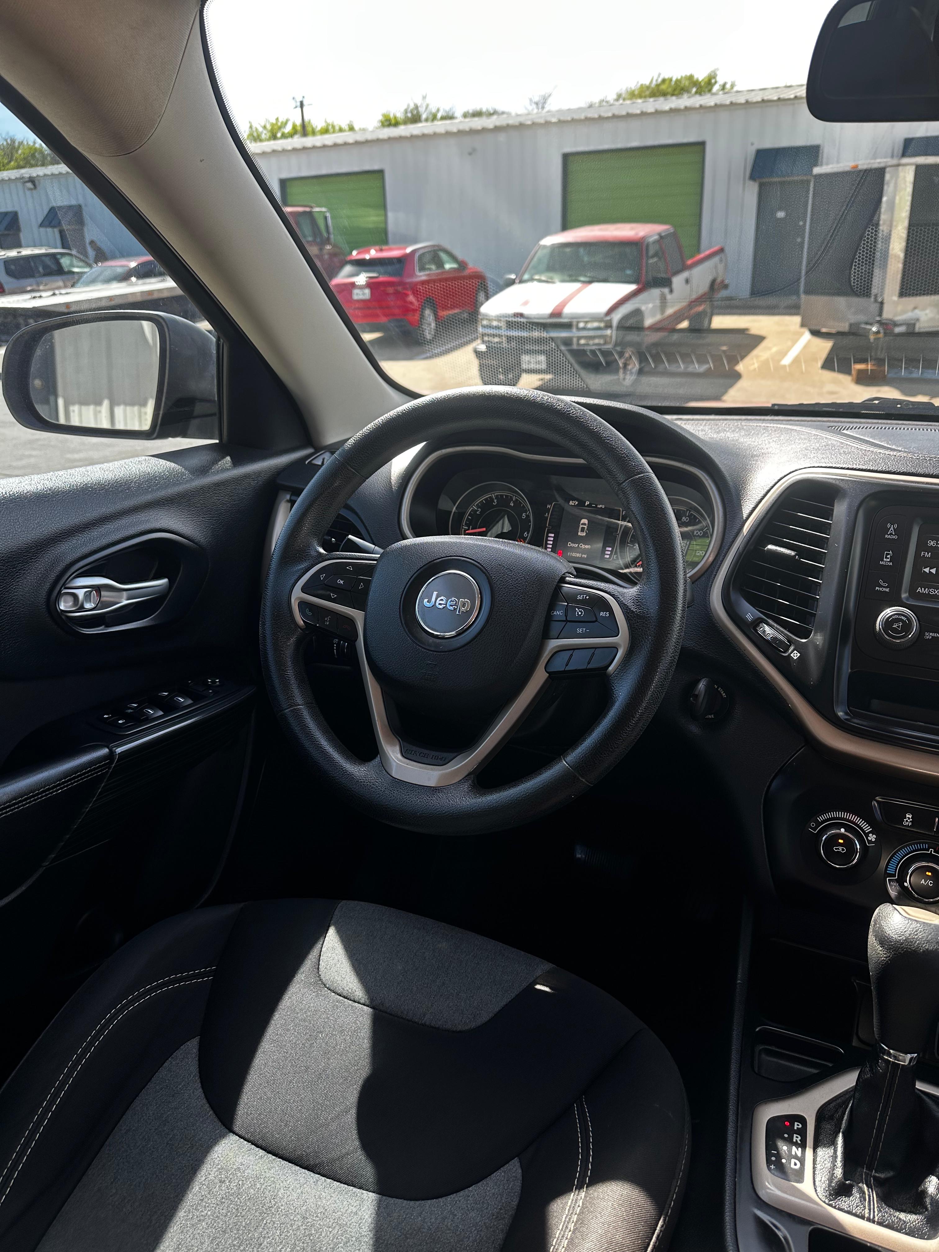 Jeep Cherokee Sport