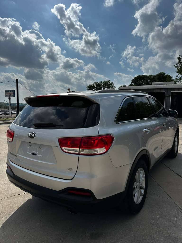 Kia Sorento Limited 