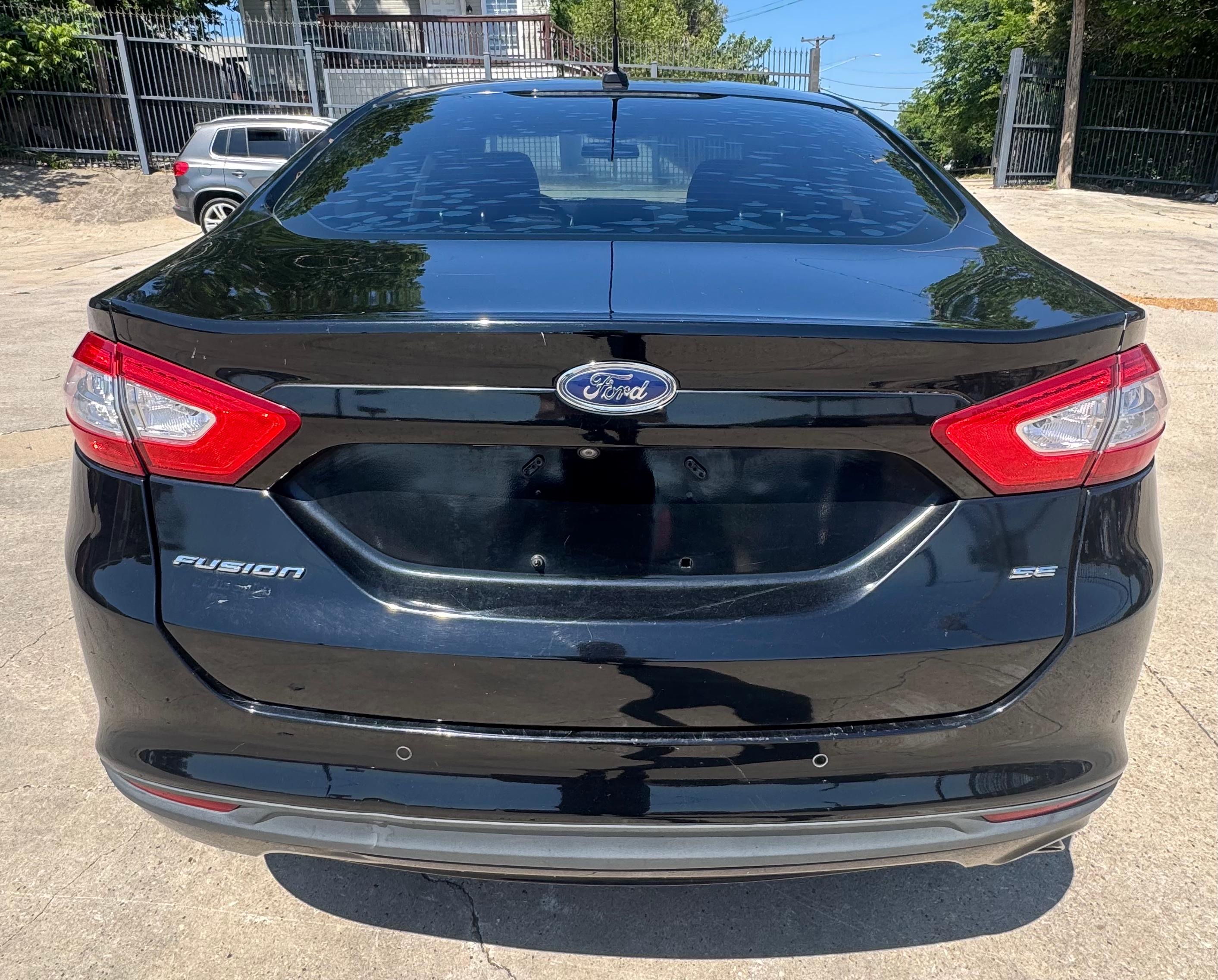 Ford Fusion SE