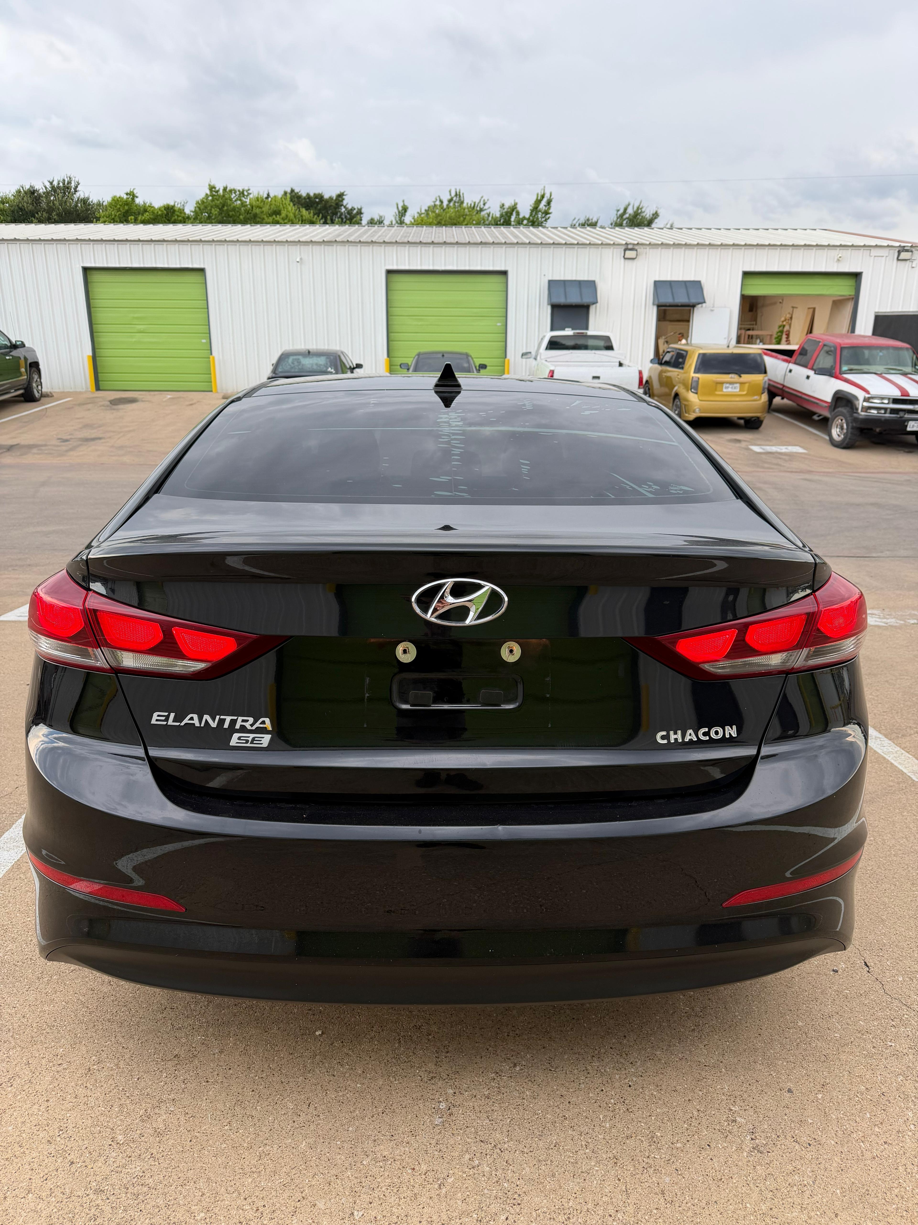 Hyundai Elantra SE
