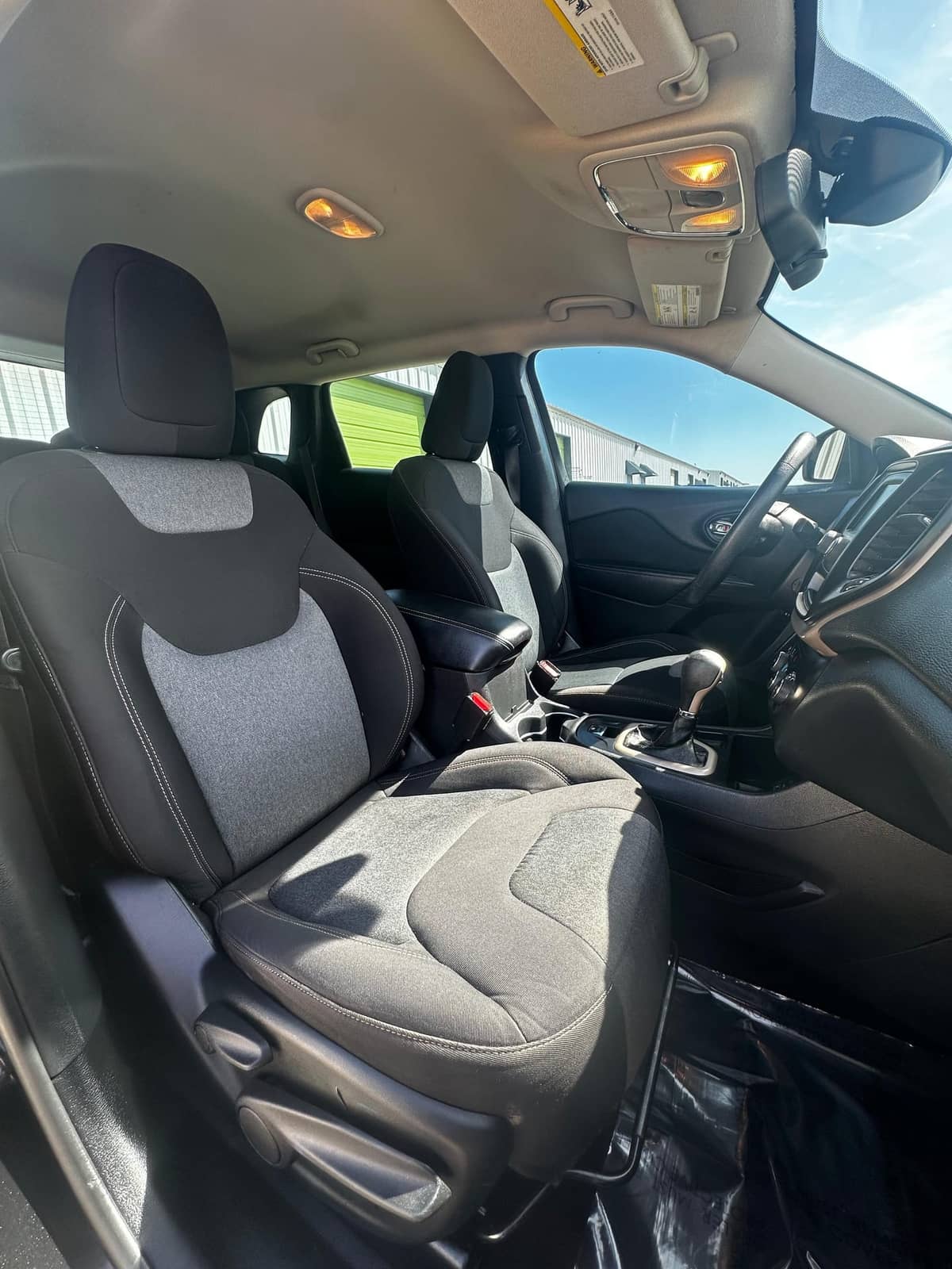 Jeep Cherokee Sport