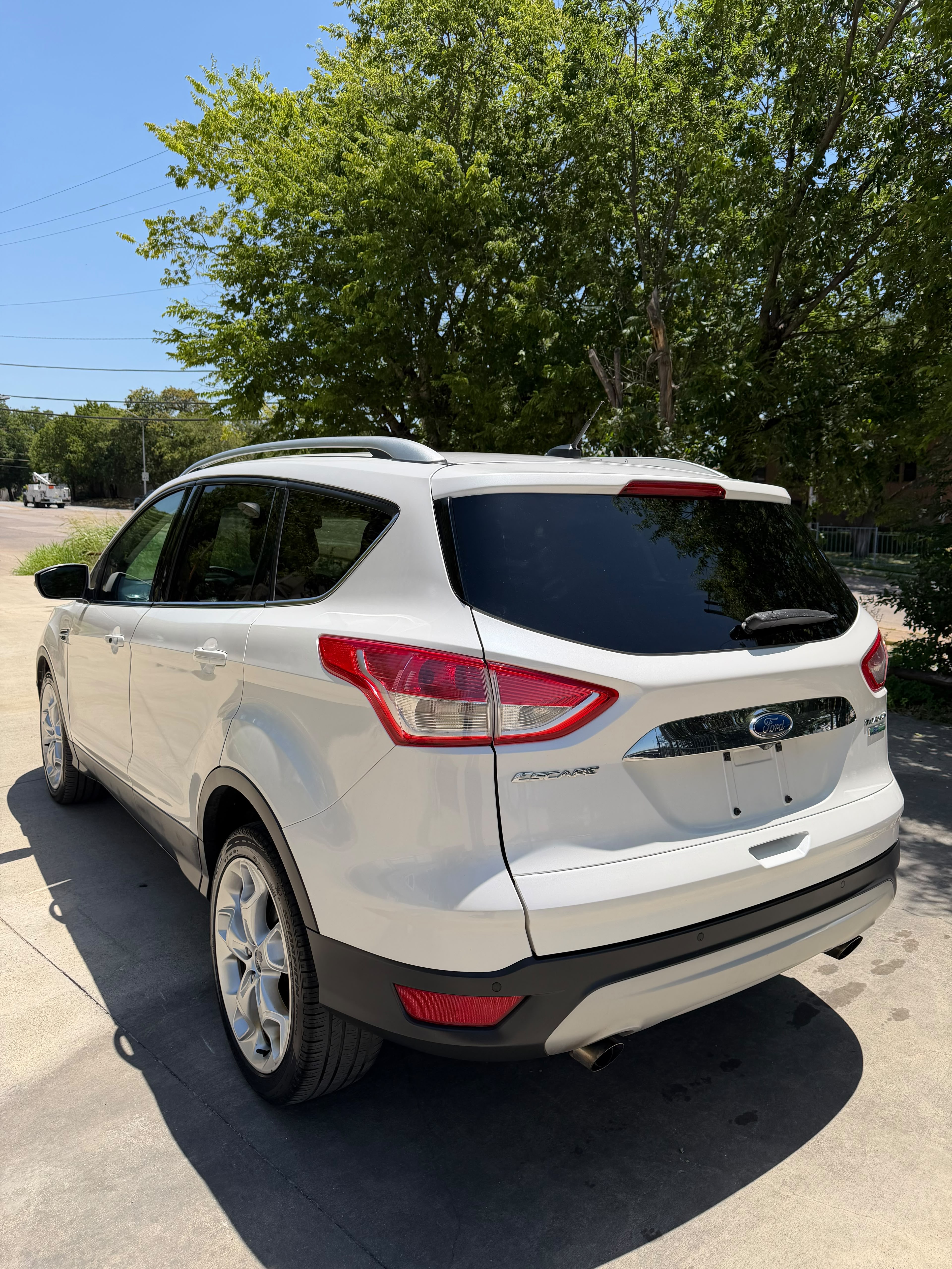 Ford Escape Titanium Plus