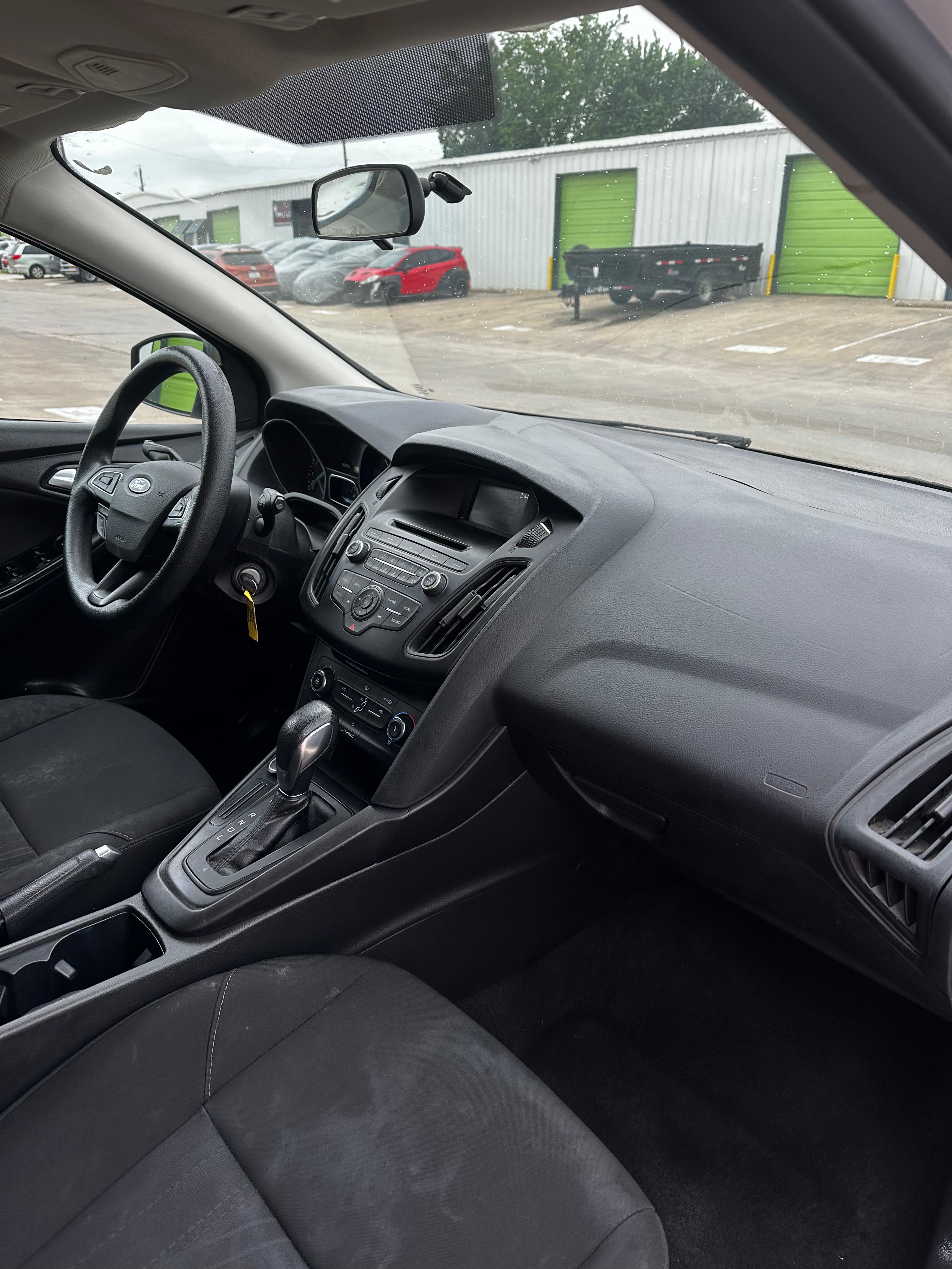 Ford Focus SE