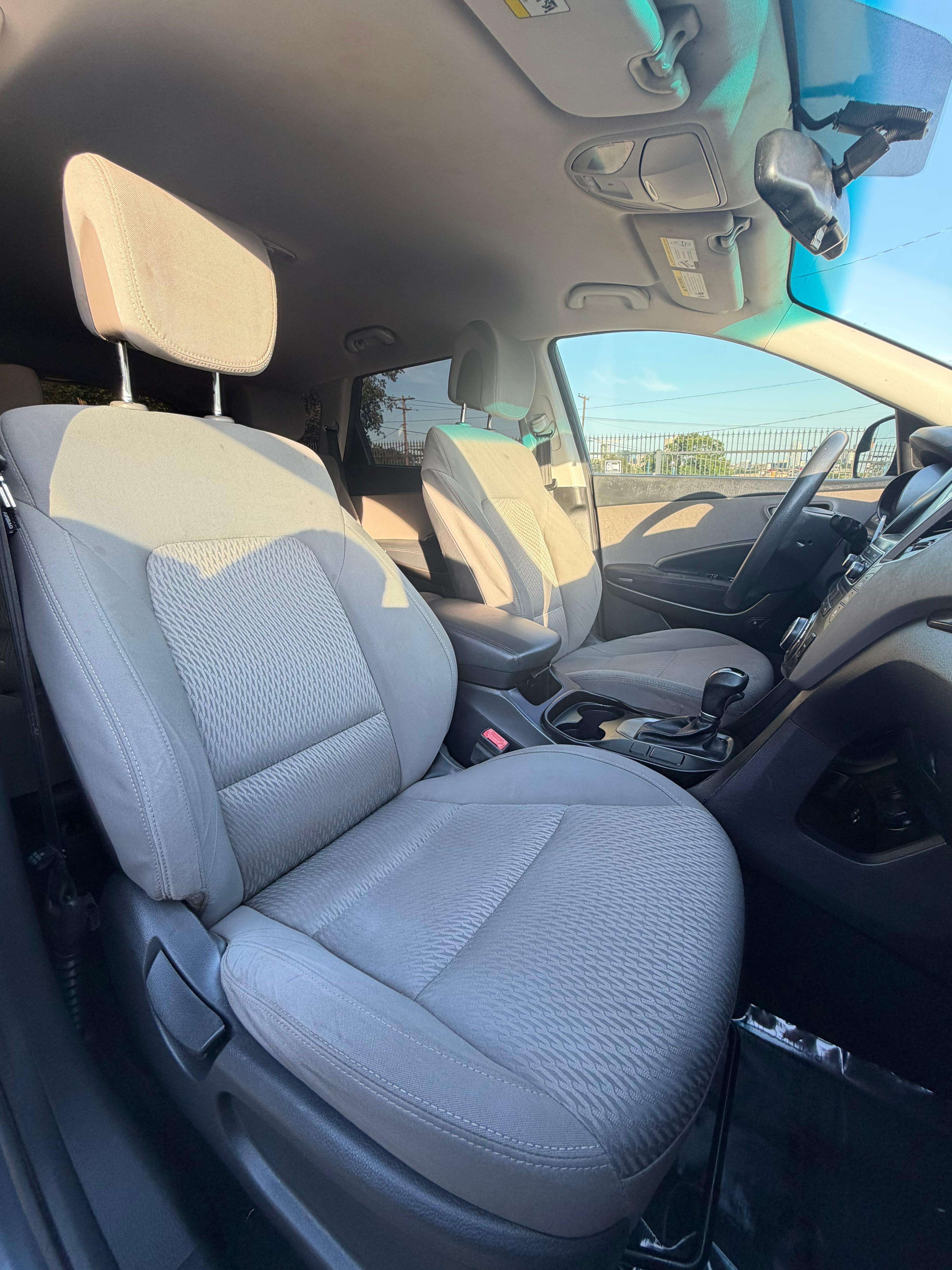 Hyundai Santa Fe Limited 3.3