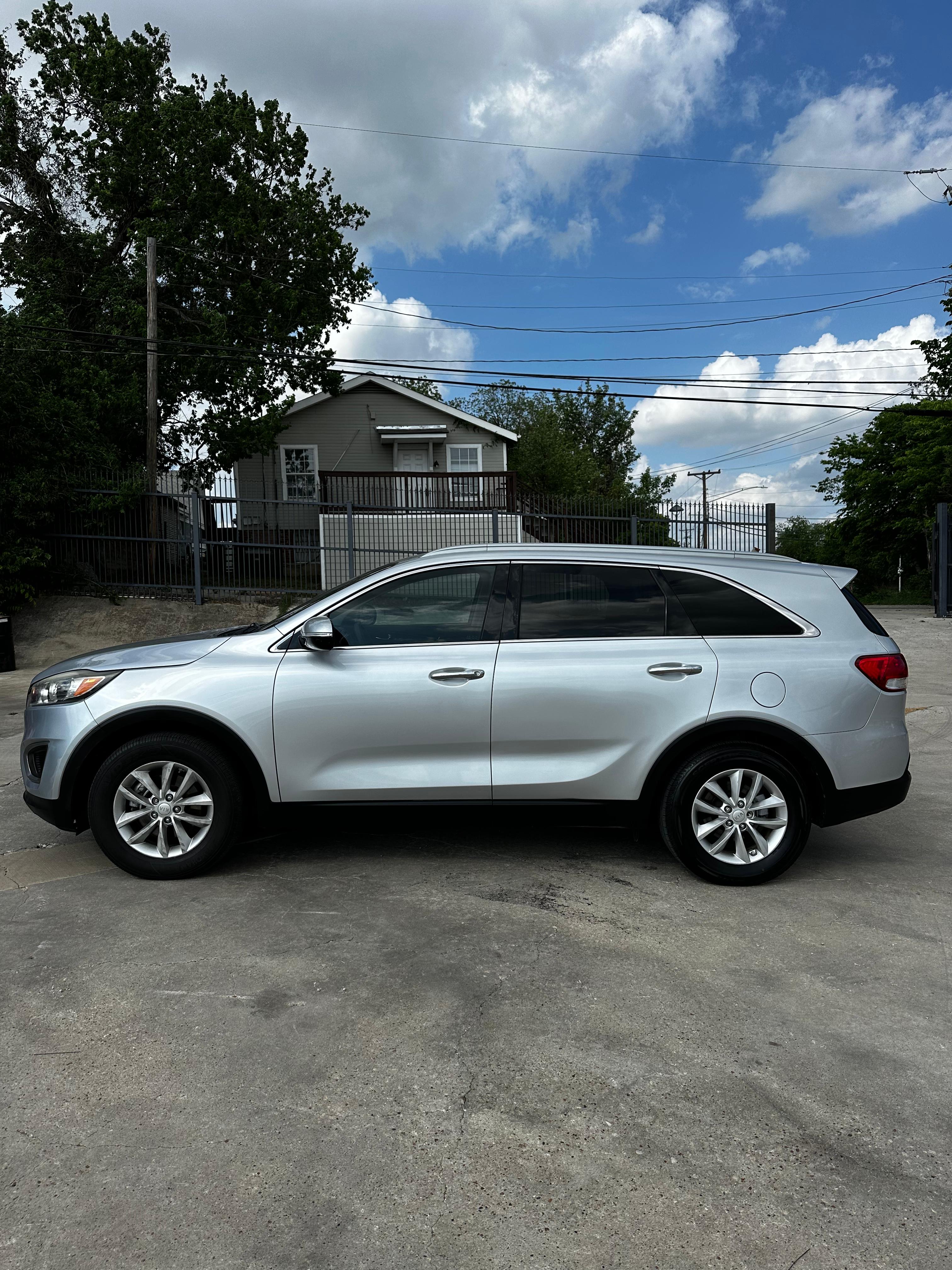 Kia Sorento Limited 