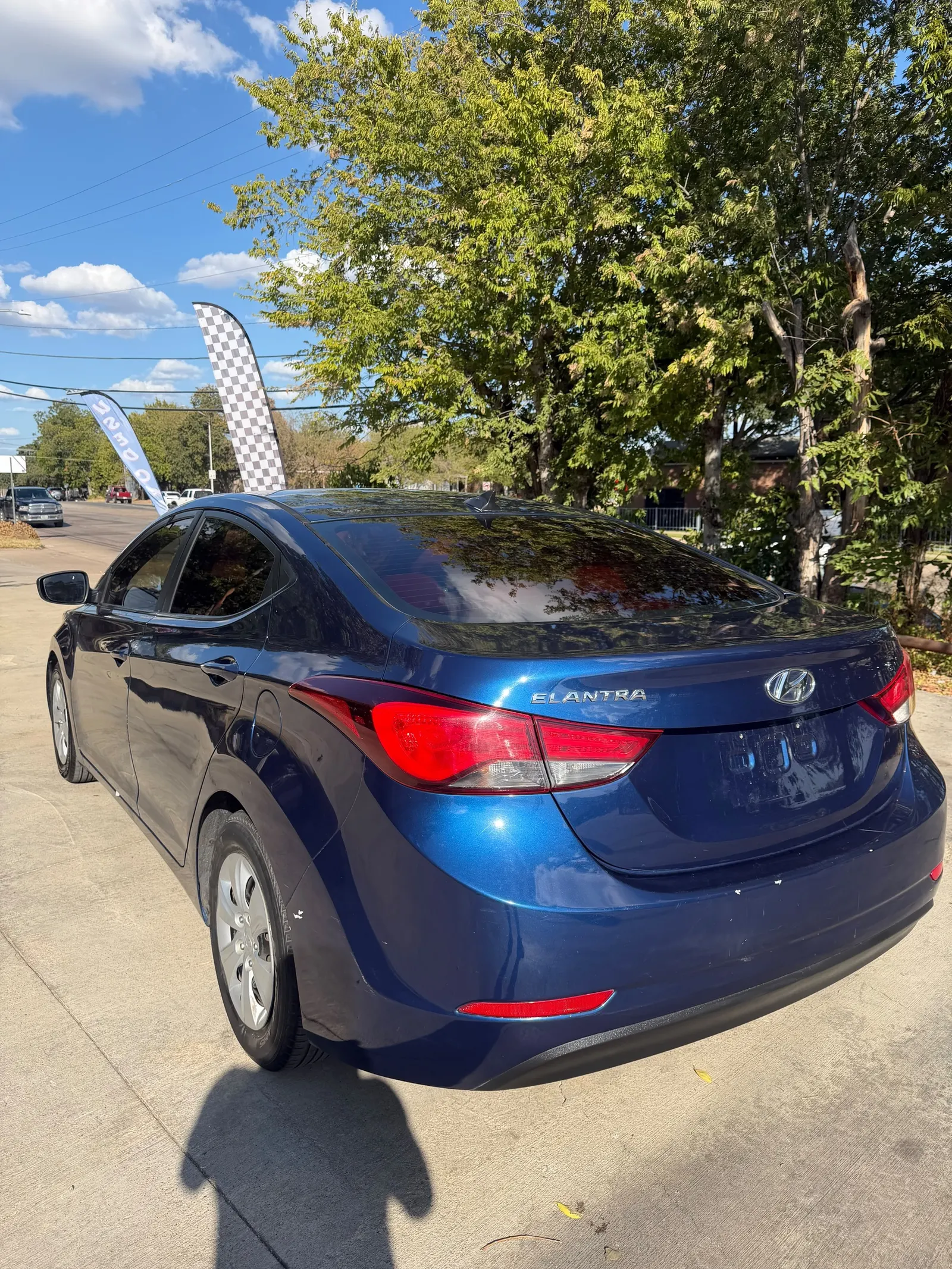 Hyundai ELANTRA SE