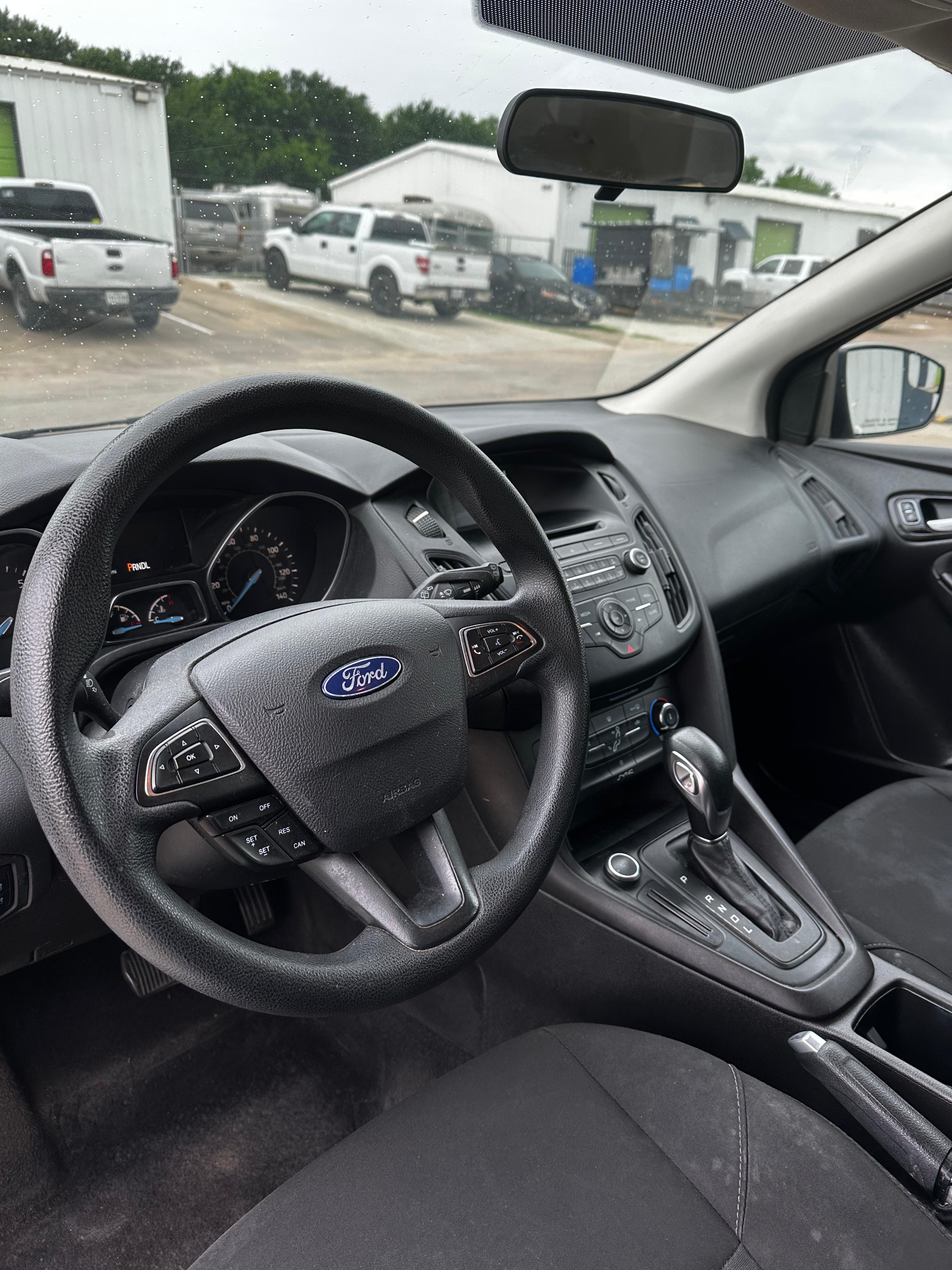 Ford Focus SE