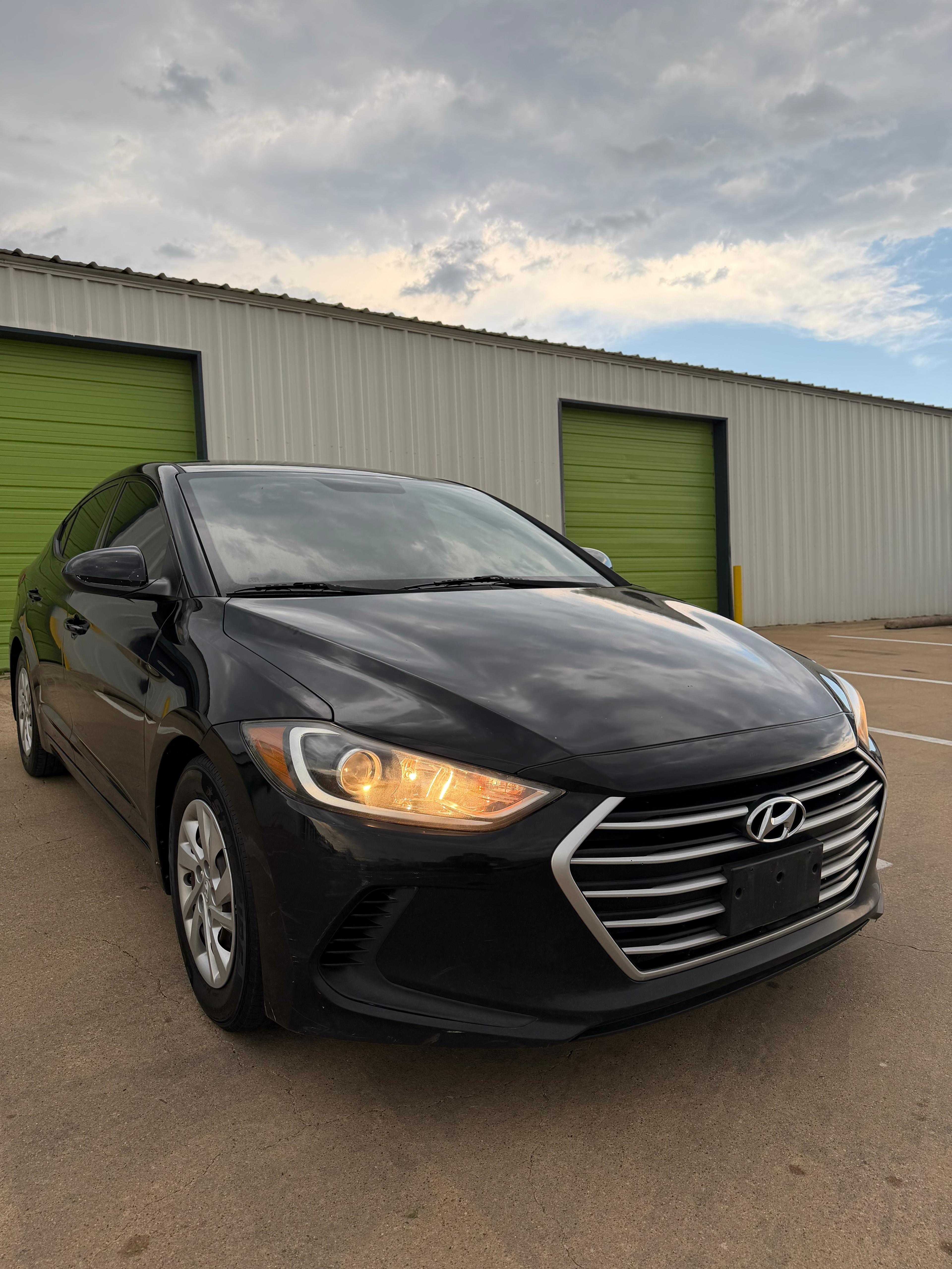 Hyundai Elantra SE