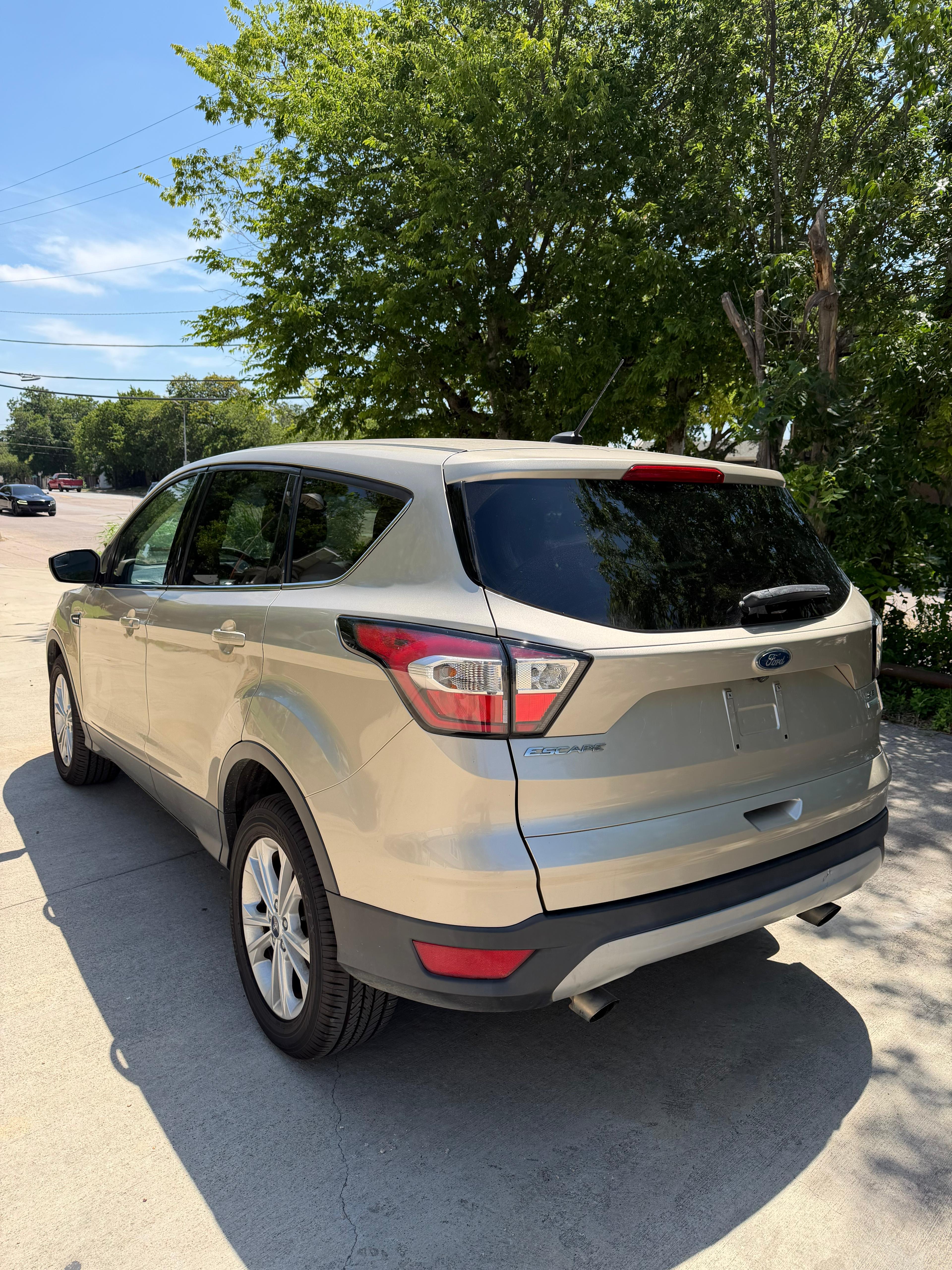 Ford Escape 