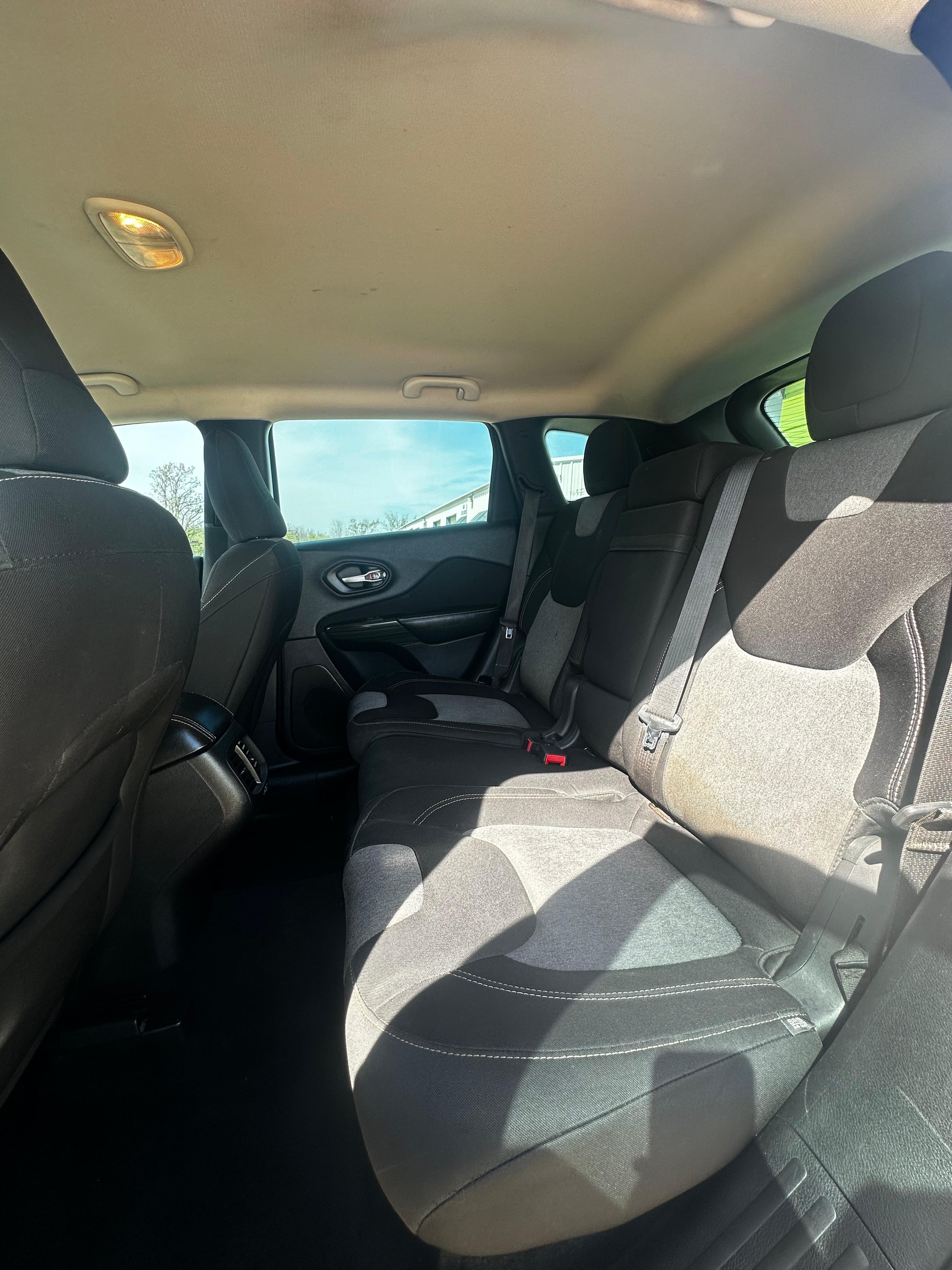 Jeep Cherokee Sport