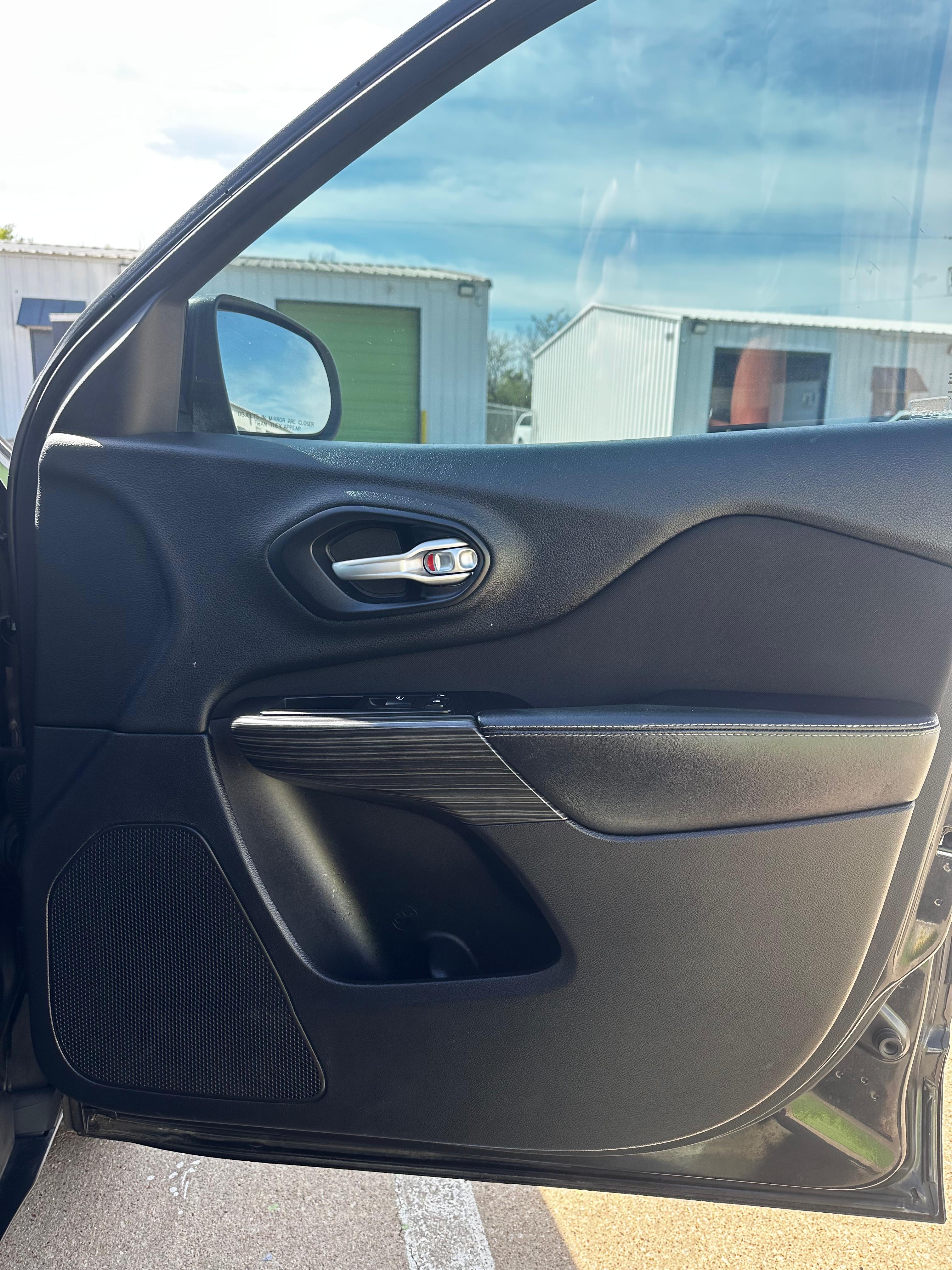 Jeep Cherokee Sport